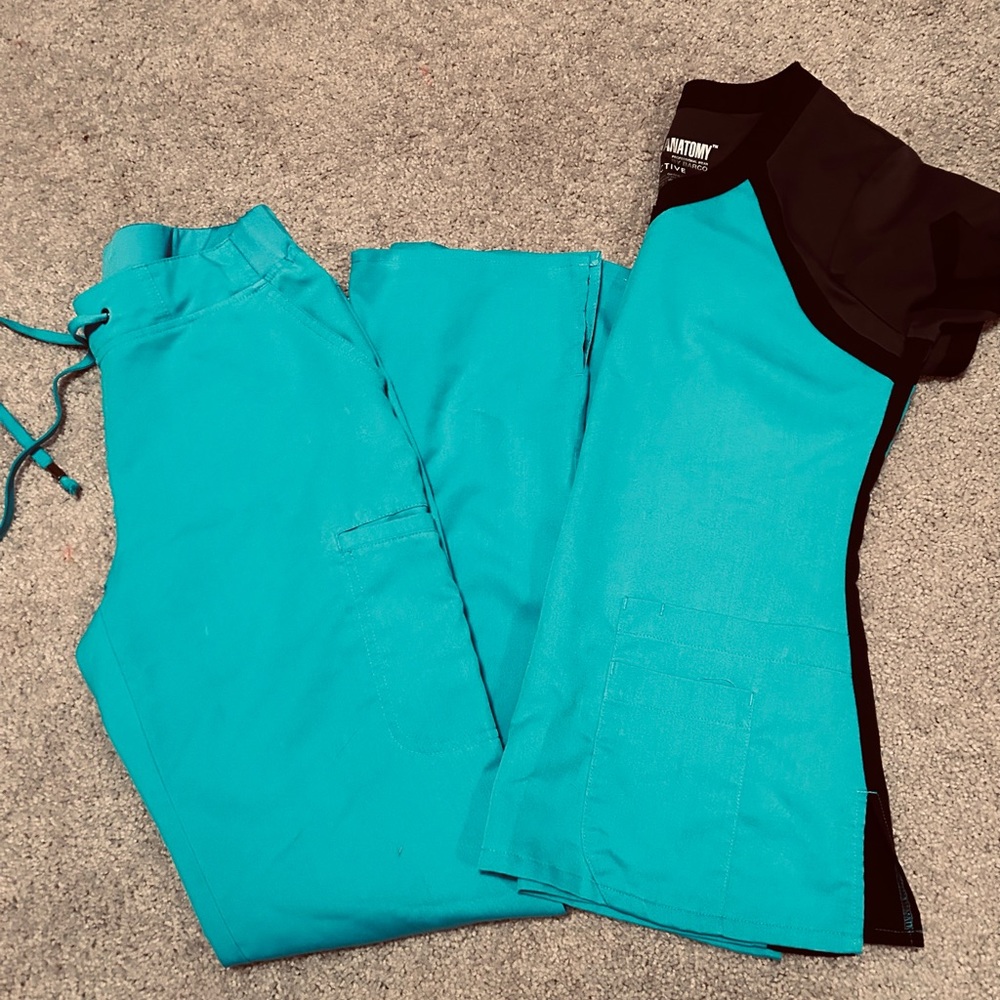 Grey’s Anatomy scrubs
